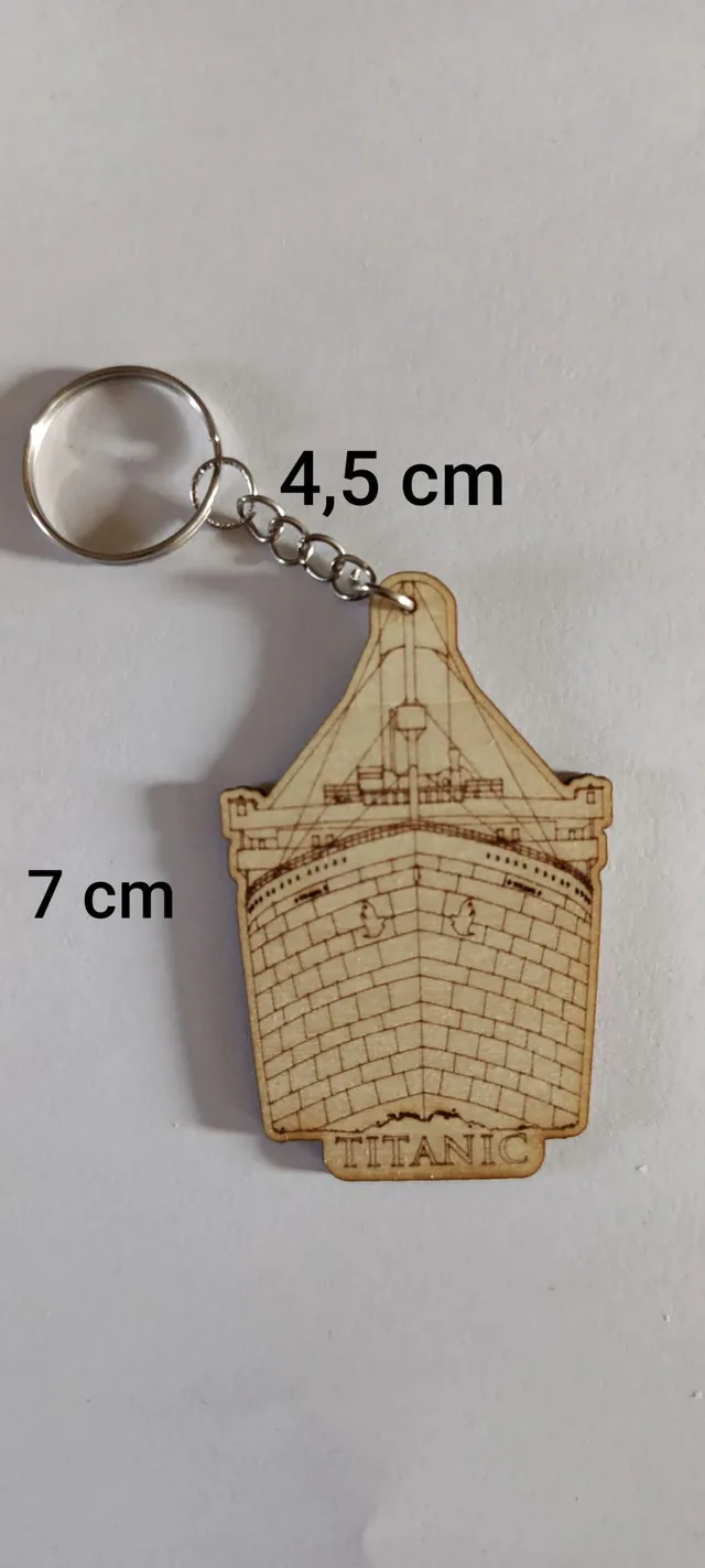 Porte clés titanic vue de face
